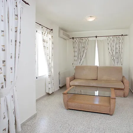 Apartmán La Caleta 04 *